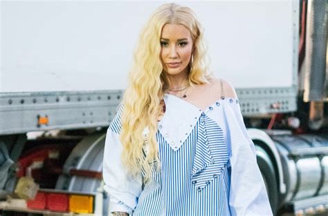 iggy azalea nudes|Iggy Azalea Poses Nude For Fashion Nova Photo Shoot